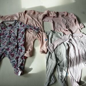 Magnetic Me Onesies 0-3 Months Set of 5